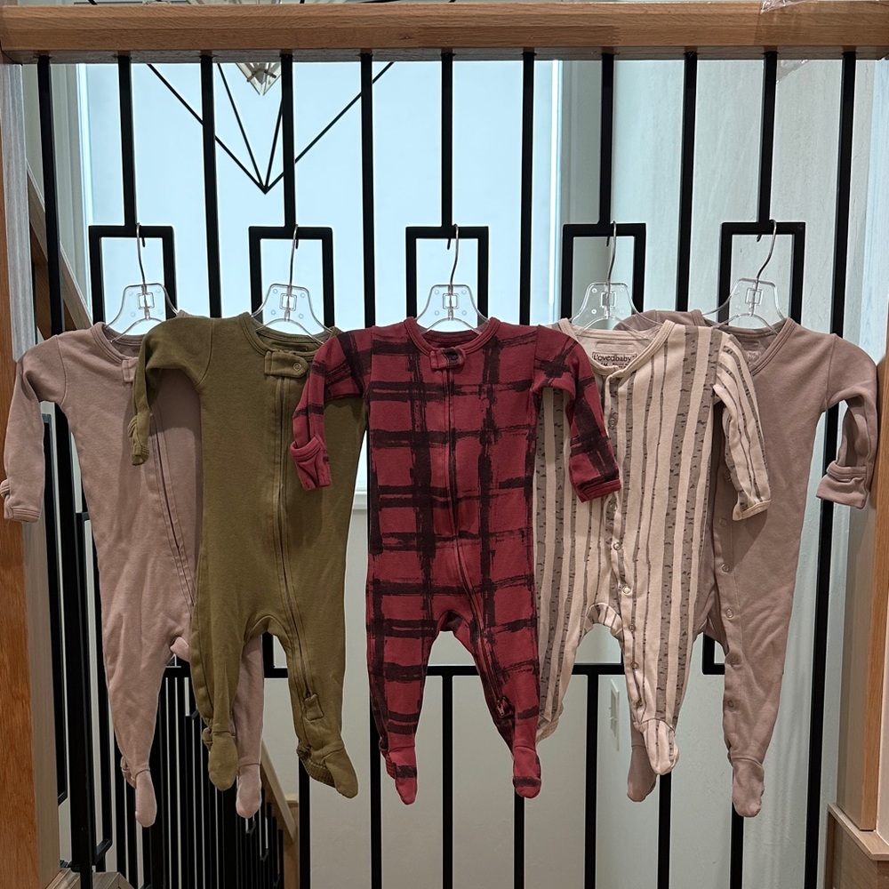 5 l’oved baby pjs 3-6 mo